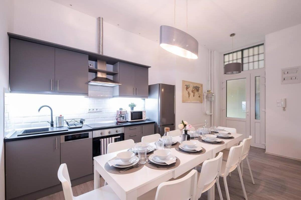 Central Brand New And Modern Apartment Budapest Kültér fotó