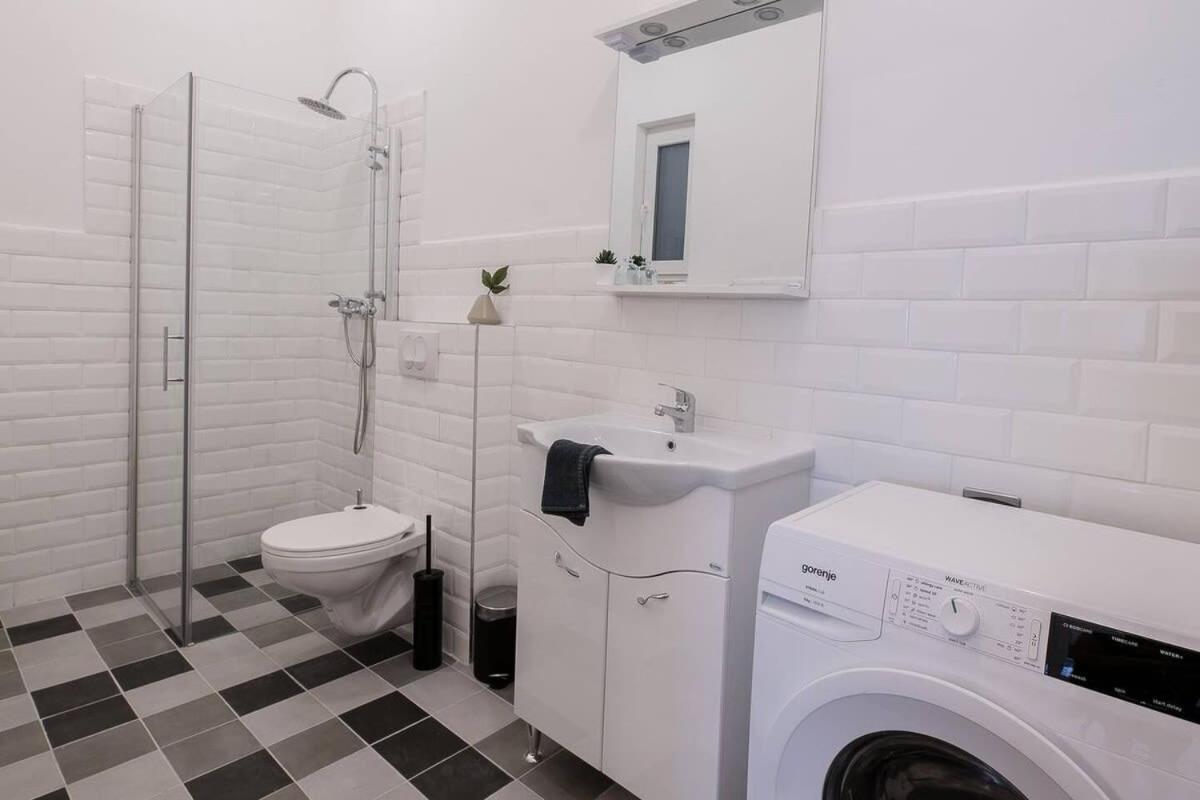 Central Brand New And Modern Apartment Budapest Kültér fotó
