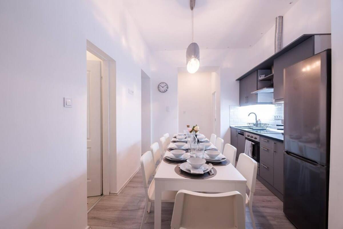 Central Brand New And Modern Apartment Budapest Kültér fotó