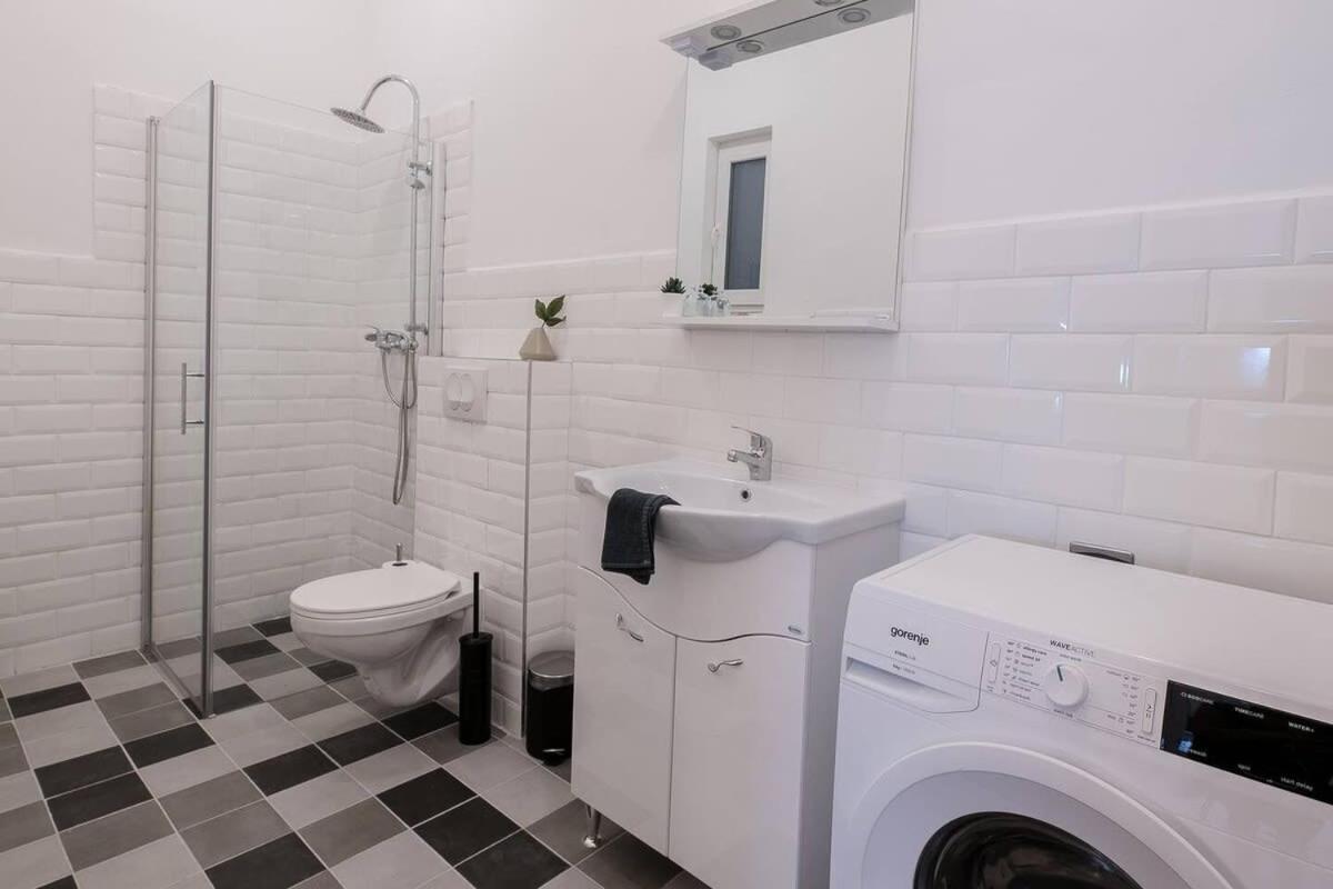 Central Brand New And Modern Apartment Budapest Kültér fotó