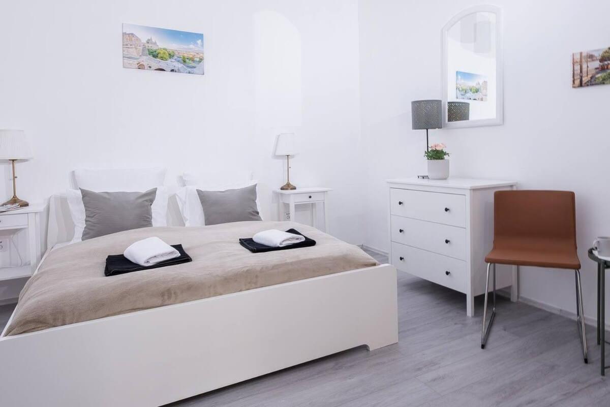 Central Brand New And Modern Apartment Budapest Kültér fotó
