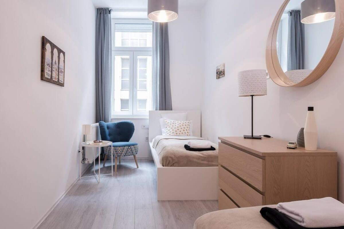 Central Brand New And Modern Apartment Budapest Kültér fotó