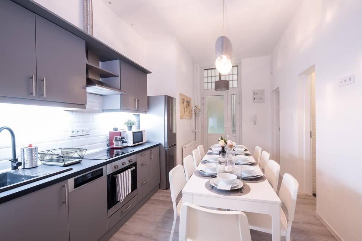 Central Brand New And Modern Apartment Budapest Kültér fotó