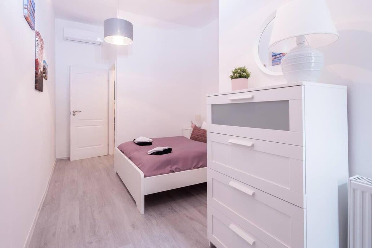 Central Brand New And Modern Apartment Budapest Kültér fotó
