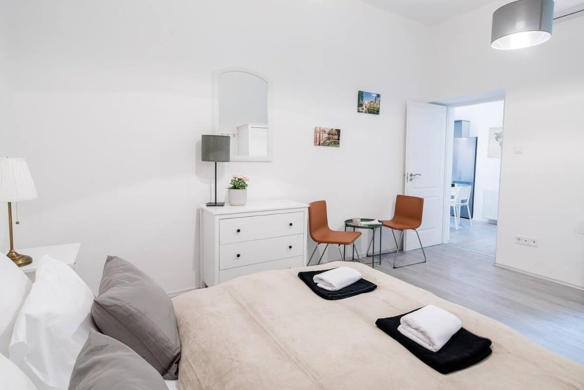 Central Brand New And Modern Apartment Budapest Kültér fotó